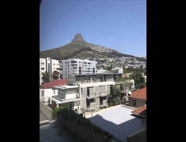 110M² OFFICE TO LET IN SEA POINT